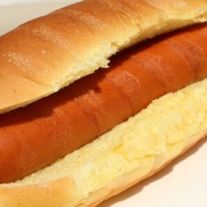 HALAL CHICKEN HOT DOG 7 ''